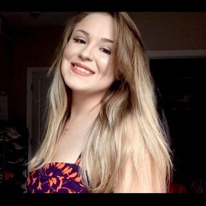 Meet your Posher, April